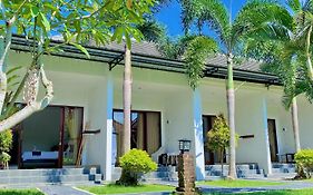 Padang-Padang Sari Homestay